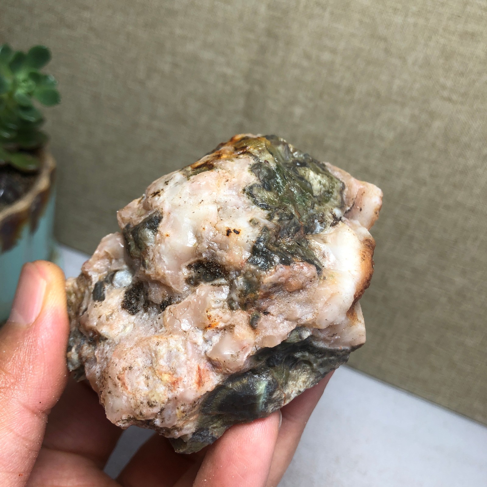 Natural Indonesian Bloodstone agate Crystal rough original Specimen 205g A4677