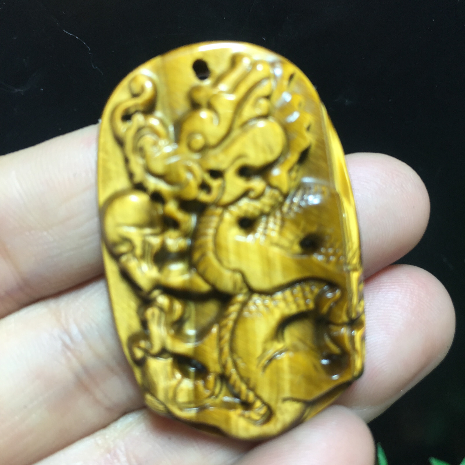 1pc Natural Yellow Tiger Eye Crystal Hand Carved Chinese Dragon pendant