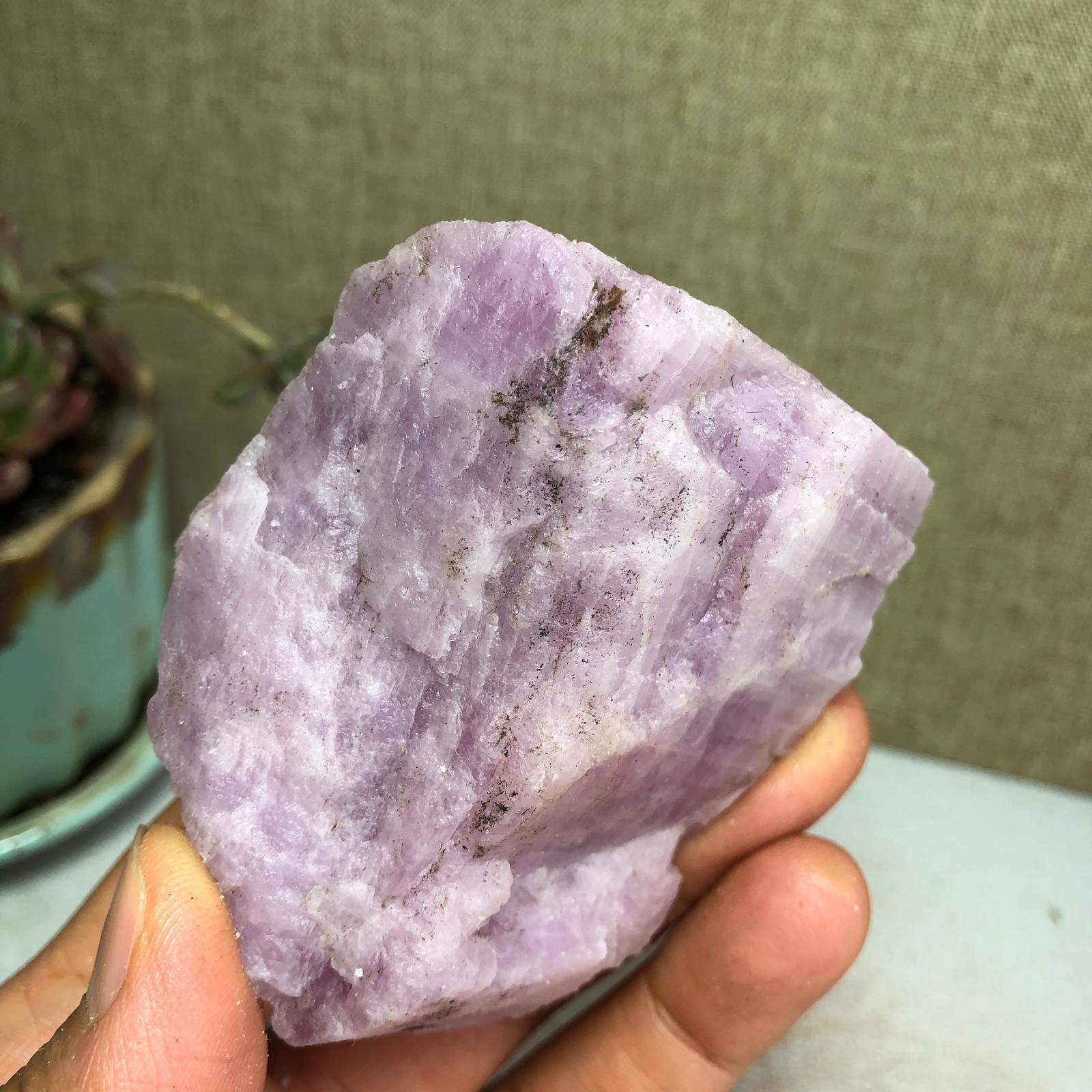 69-57-37mm NATURAL ROUGH KUNZITE PINK SPODUMENE CRYSTALS 194g A3647