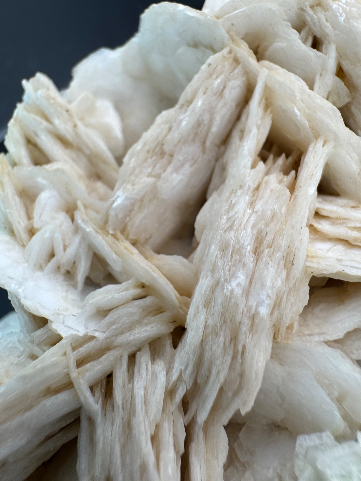 6672 Lovely White Petal Calcite with Pink UV Hu Bei 654g