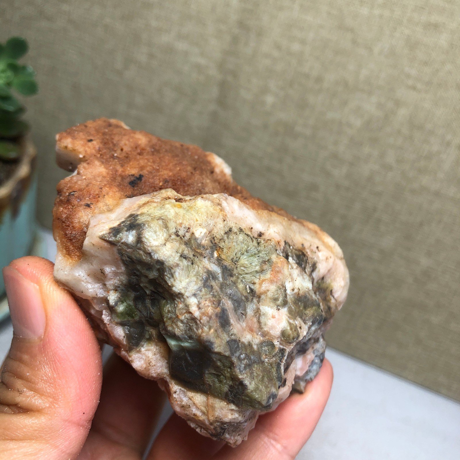 Natural Indonesian Bloodstone agate Crystal rough original Specimen 205g A4677