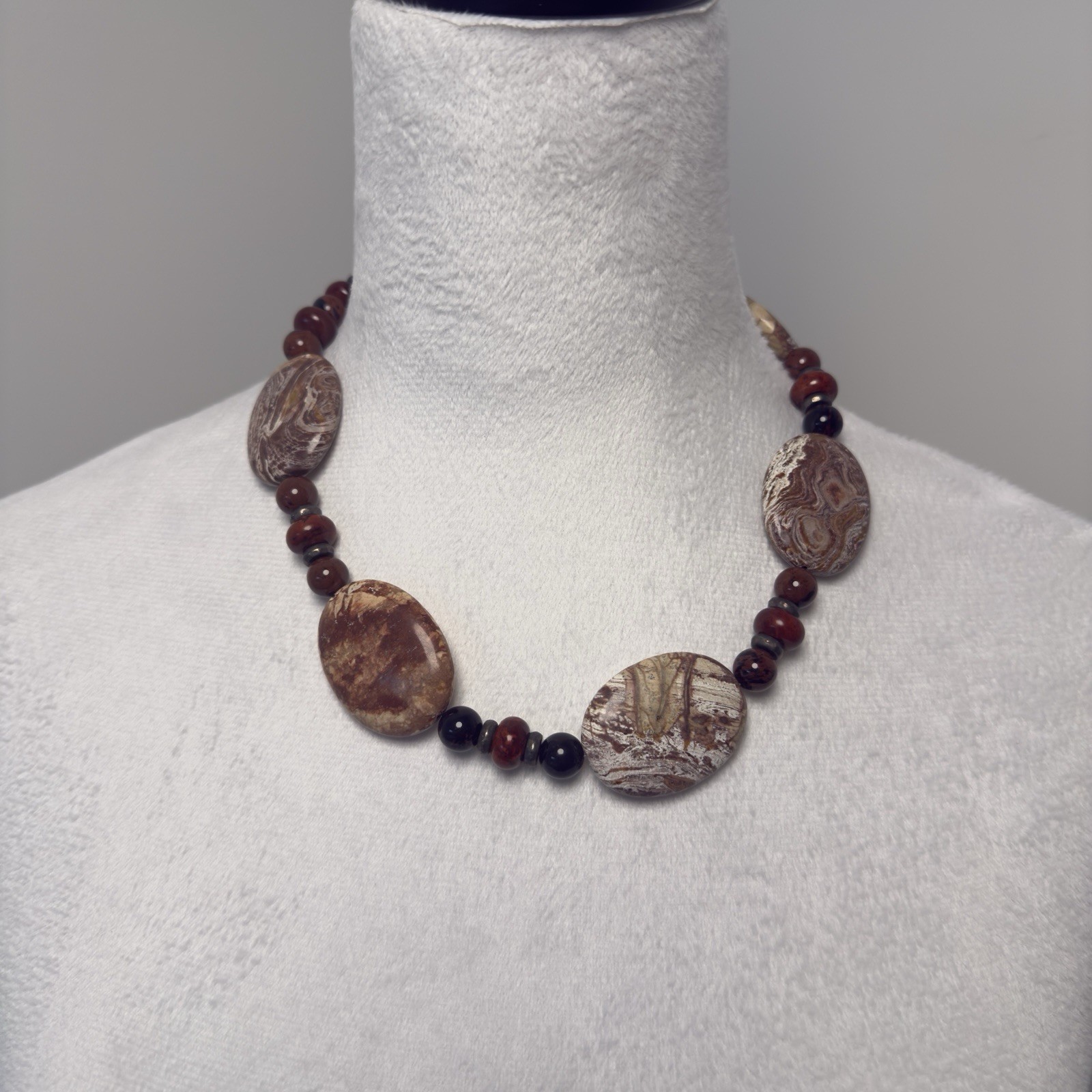 Red Rutilated Jasper Flat Stone Chocker Necklace Oval Shaped Flat Beads 19″