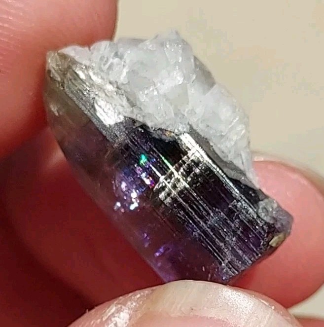STUNNING VIOLET YELLOW BLUE DT TANZANITE UNHEATED WITH CALCITE FROM TANZANIA