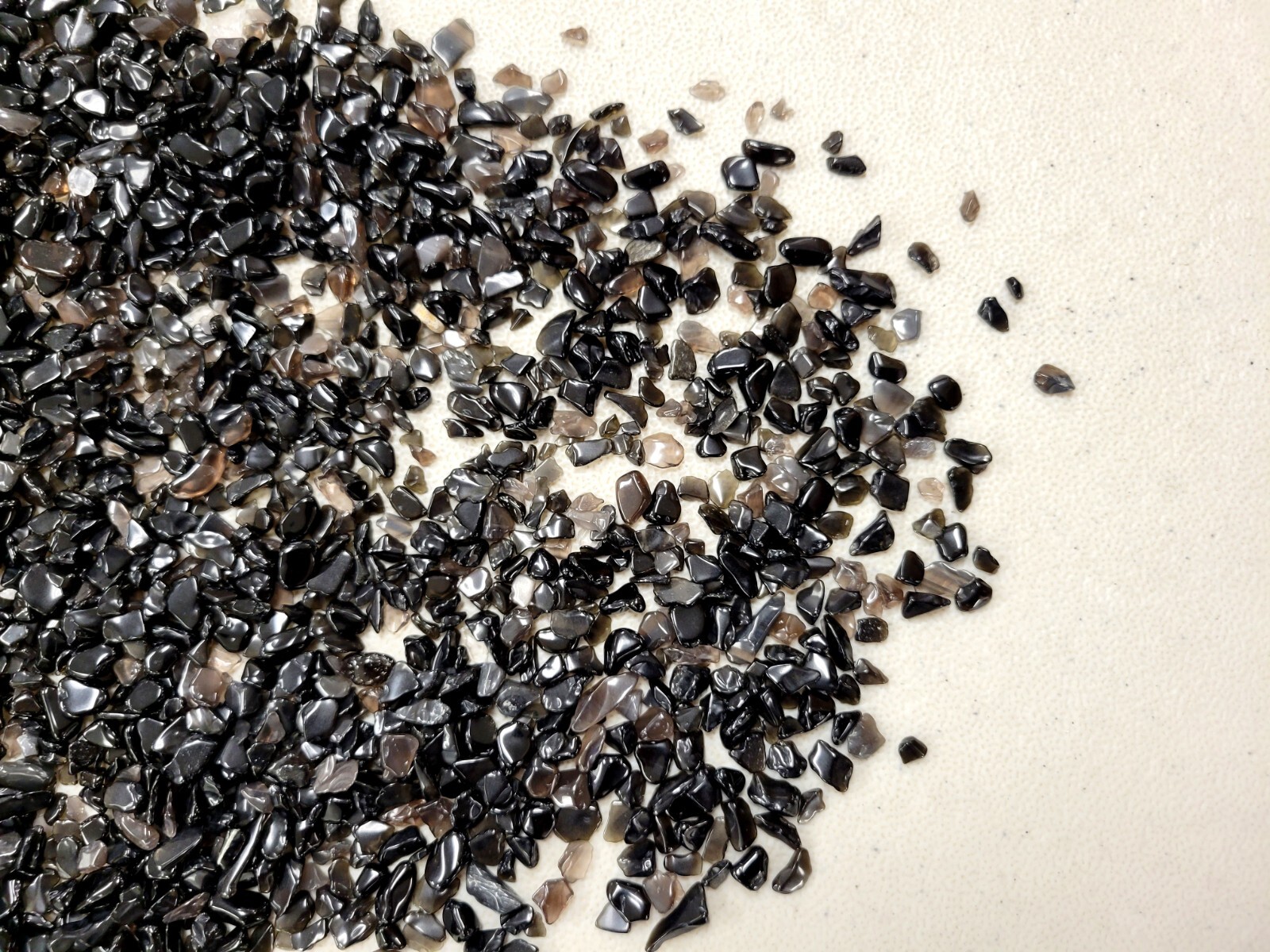 Tumbled Black Obsidian Crystal Tiny Chips Loose Gemstone Undrilled Beads Bulk