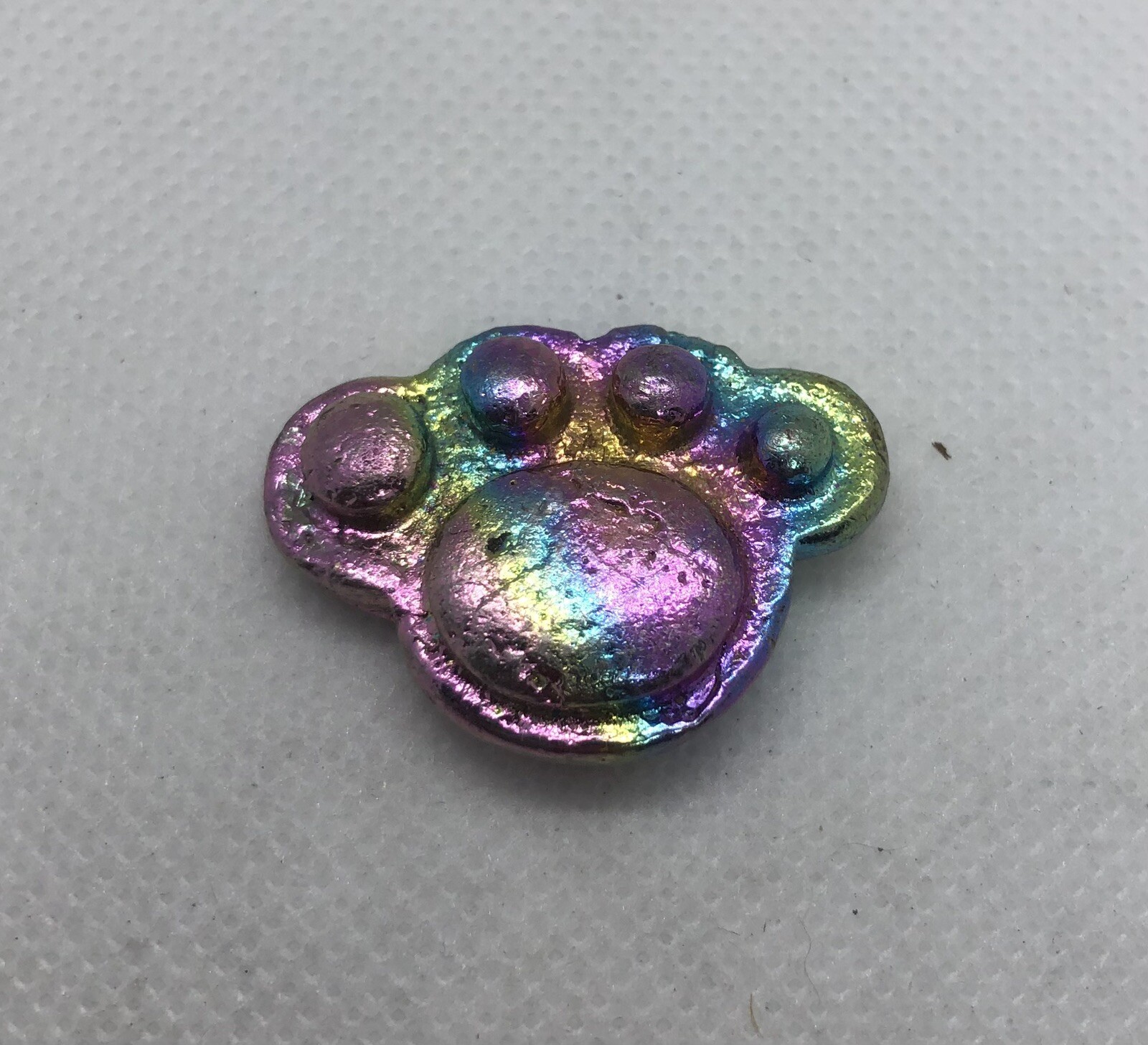 Bismuth Crystal Paw print