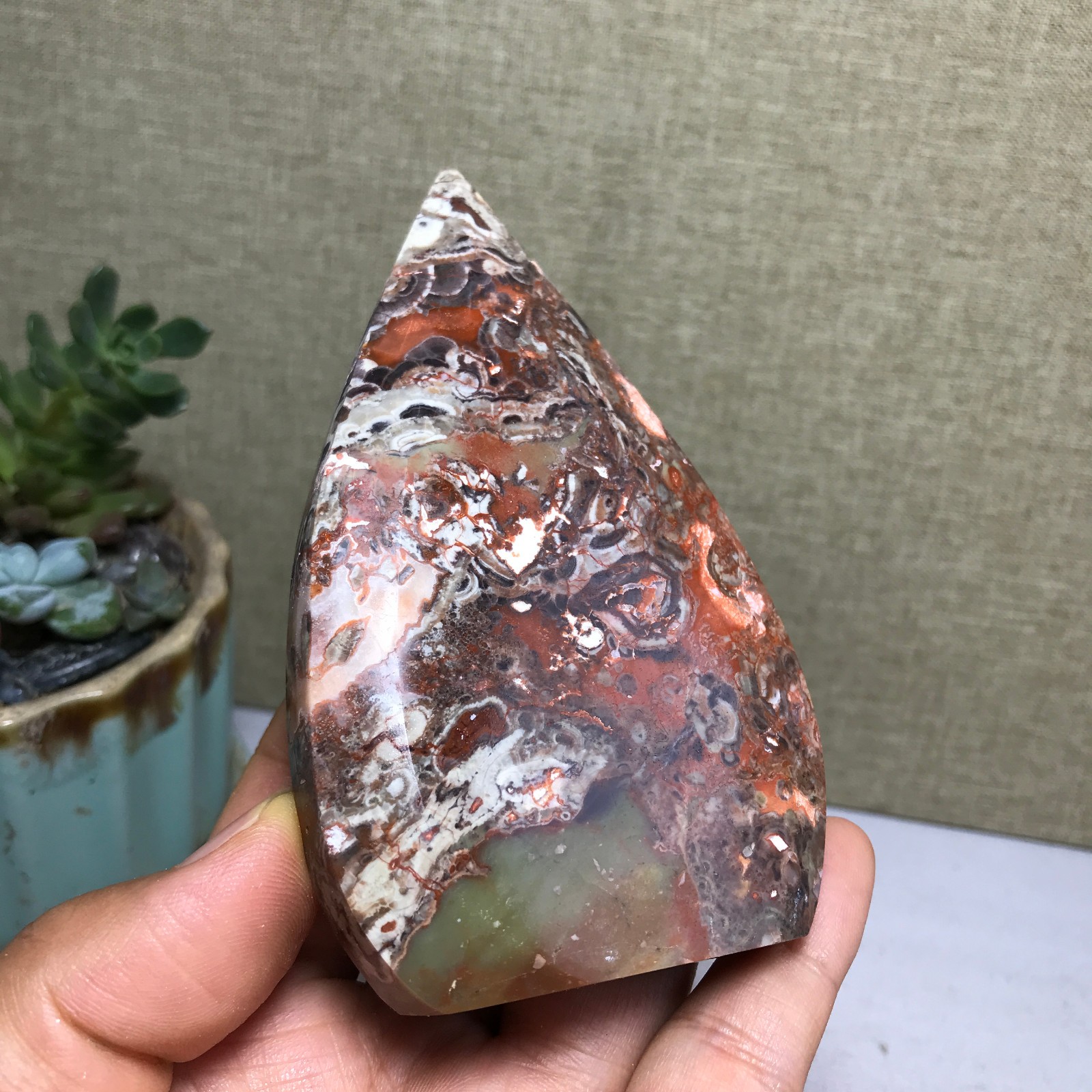Natural Indonesian Bloodstone agate point leaf Crystal specimens 164g A5133