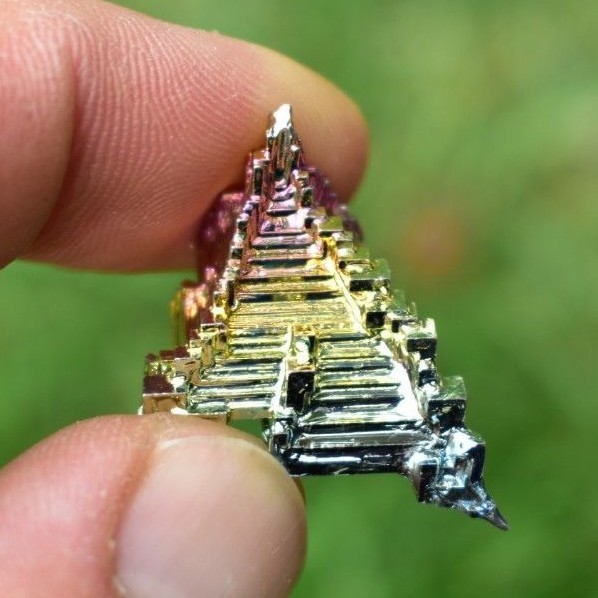 1 Rainbow Bismuth Crystal 1-3cm Titanium Specimen Mineral Chakra ✔Quick Postage✔