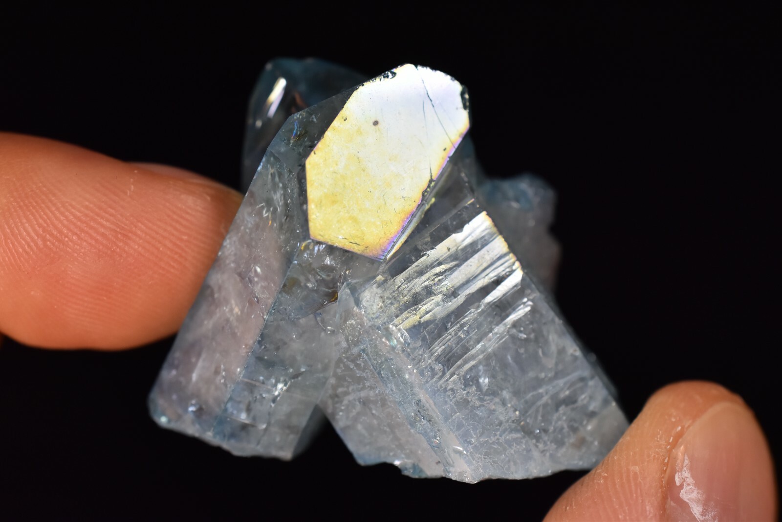 *AQUA AURA* Crystal Cluster 32.3g 4cm *CLEAR* Quartz, Gold Fumes, Throat Chakra