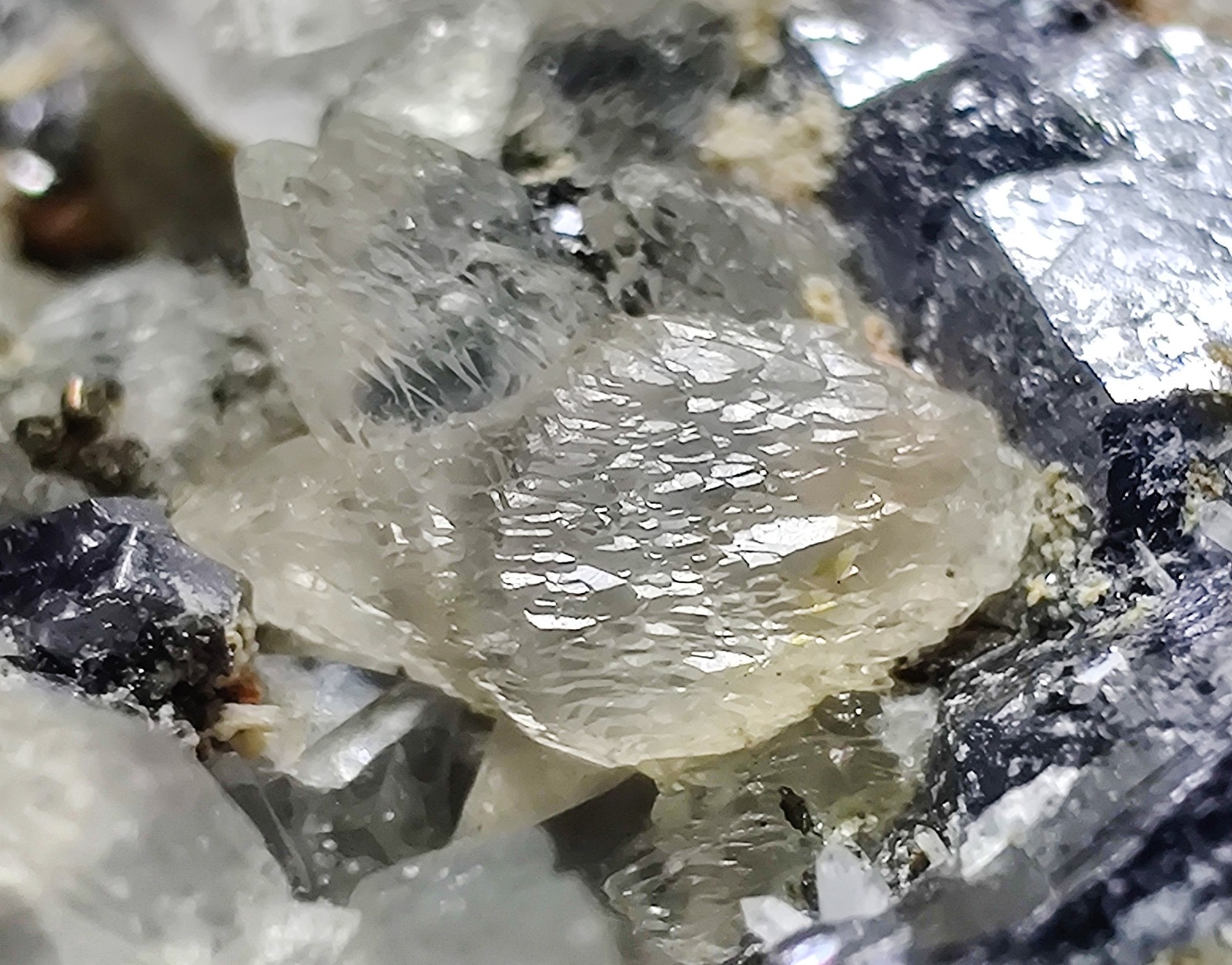 Excellent Fluorite and Calcite crystals on Galena, fluorescent. Peru? 48 grams.