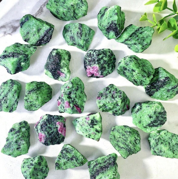 Natural Ruby Zoisite Raw Stone Crystal Mineral Specimen Healing Energy Gifts