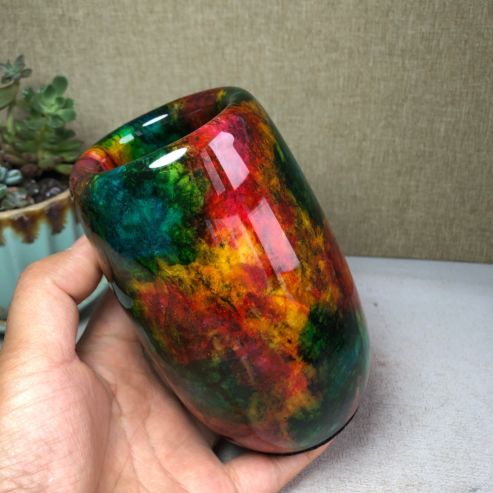 Natural “Seven Colors Jade” vase specimen -Taiwan China 1000g 128mm A4584