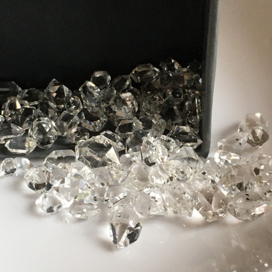12pcs Lot of Herkimer diamond quartz crystals 5-7mm
