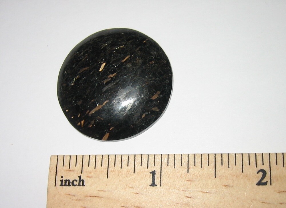 30mm POLISHED NATURAL AUTHENTIC NUUMMITE STONE CABOCHON GREENLAND ~ 10.8grams *A