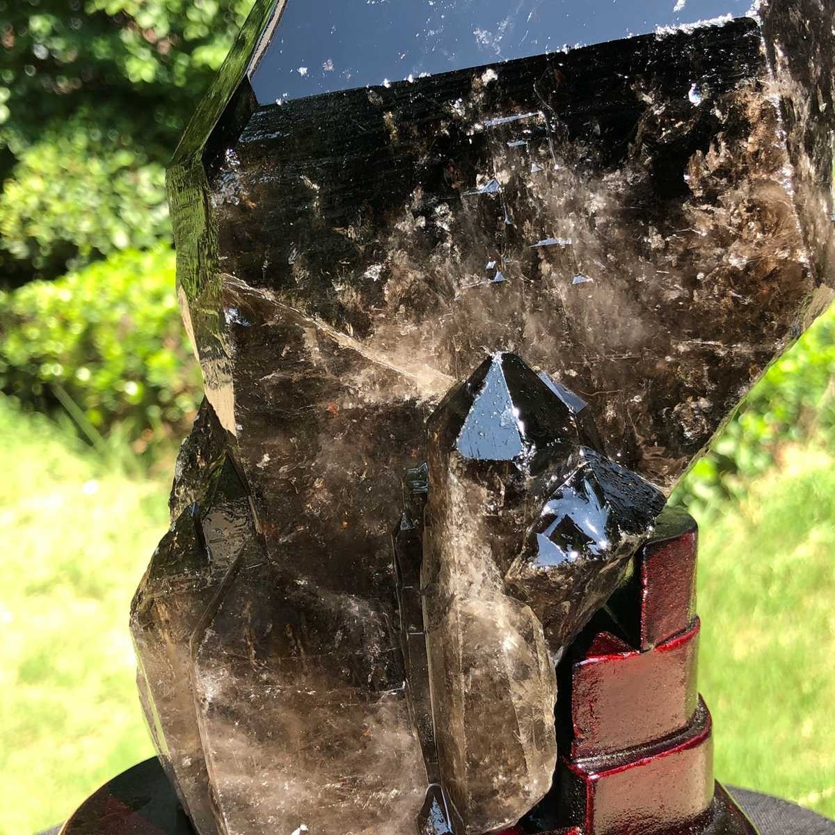 3100g Natural tea crystal specimen + pedestal MH1761