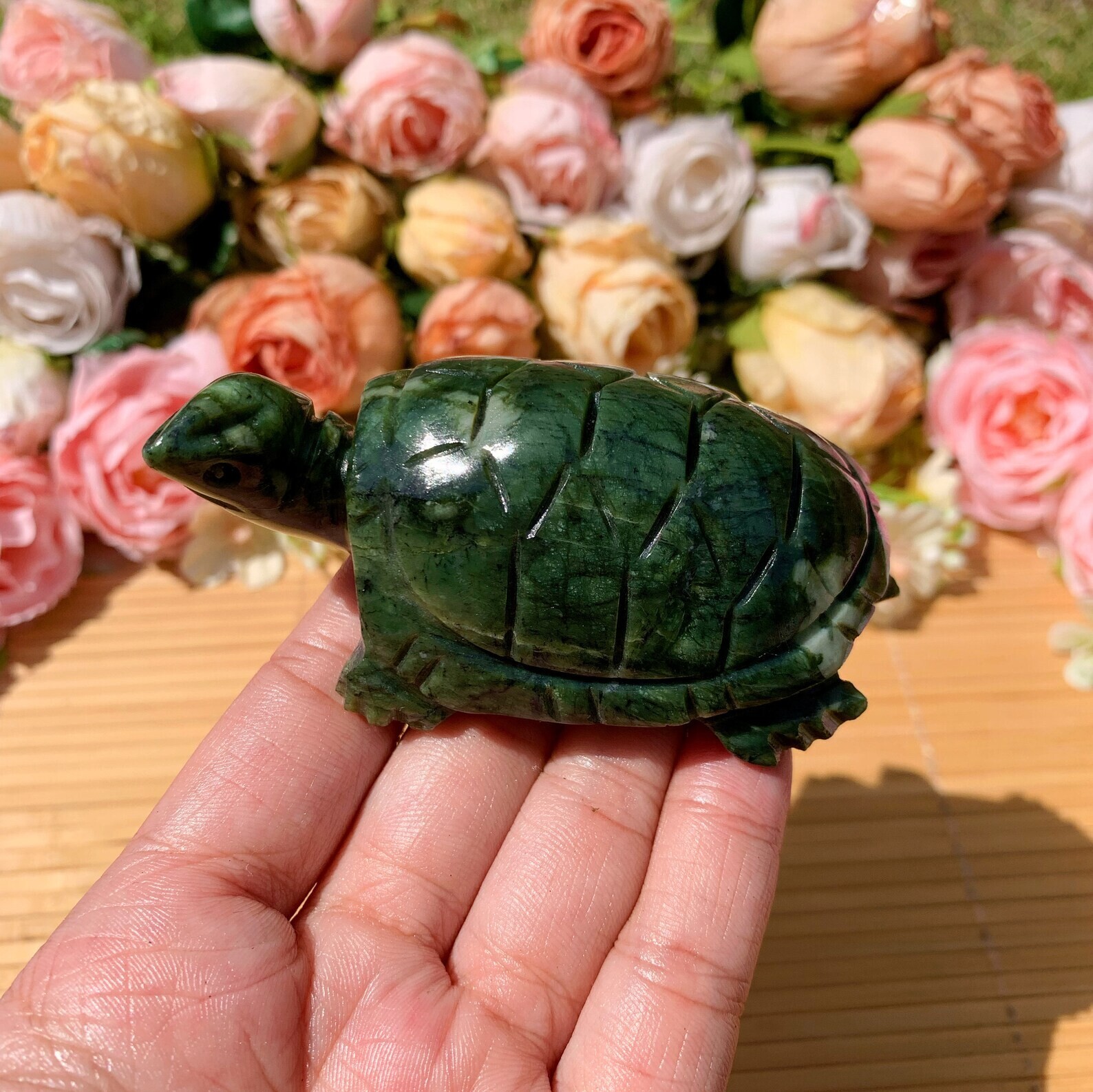 Nephrite Jade Turtle Crystal Carving Hand Carved Figurine Lucky Home Decor Gifts