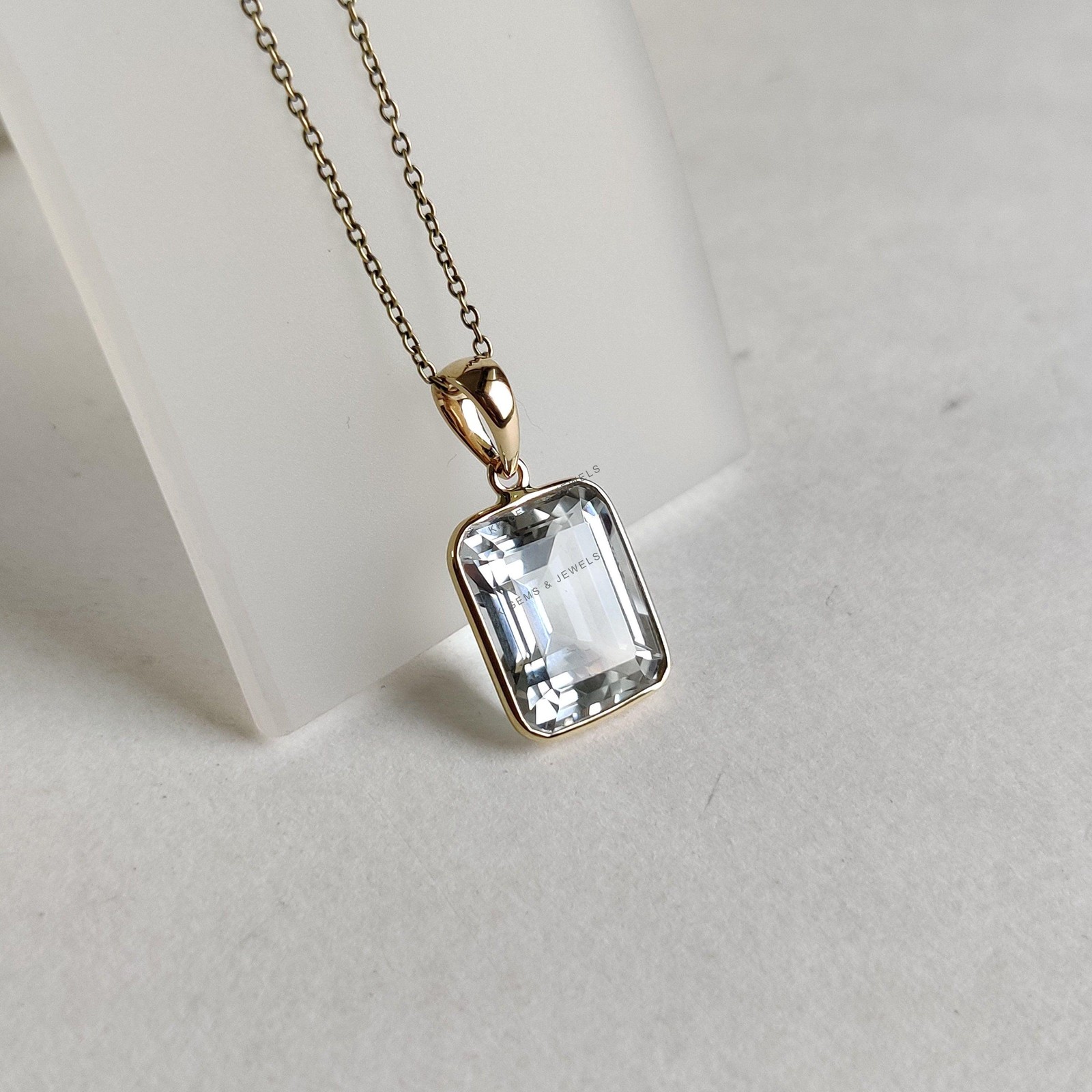 7.38ct Natural Clear Quartz Pendant 14K Gold Bezel Setting April Birthstone