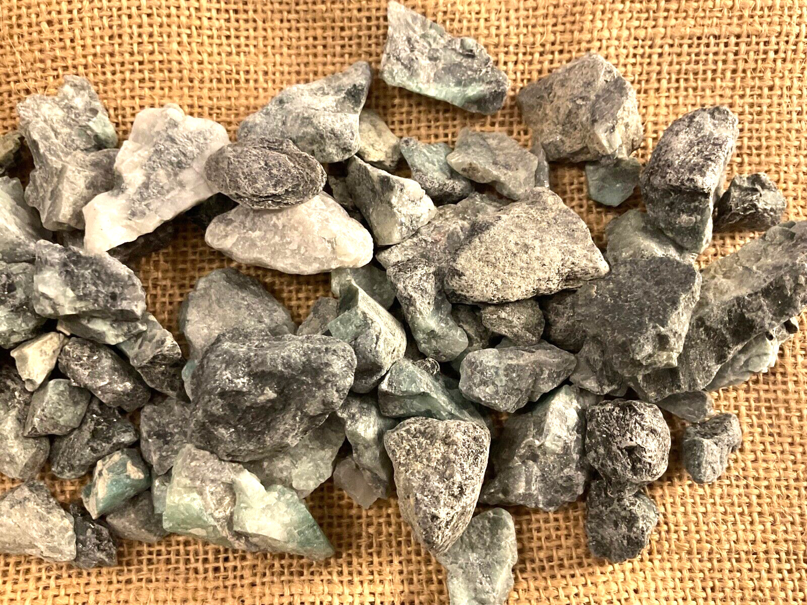 2-4cm Raw Rough Emerald Stone Mineral Rocks Reiki Healing Energy Crystal
