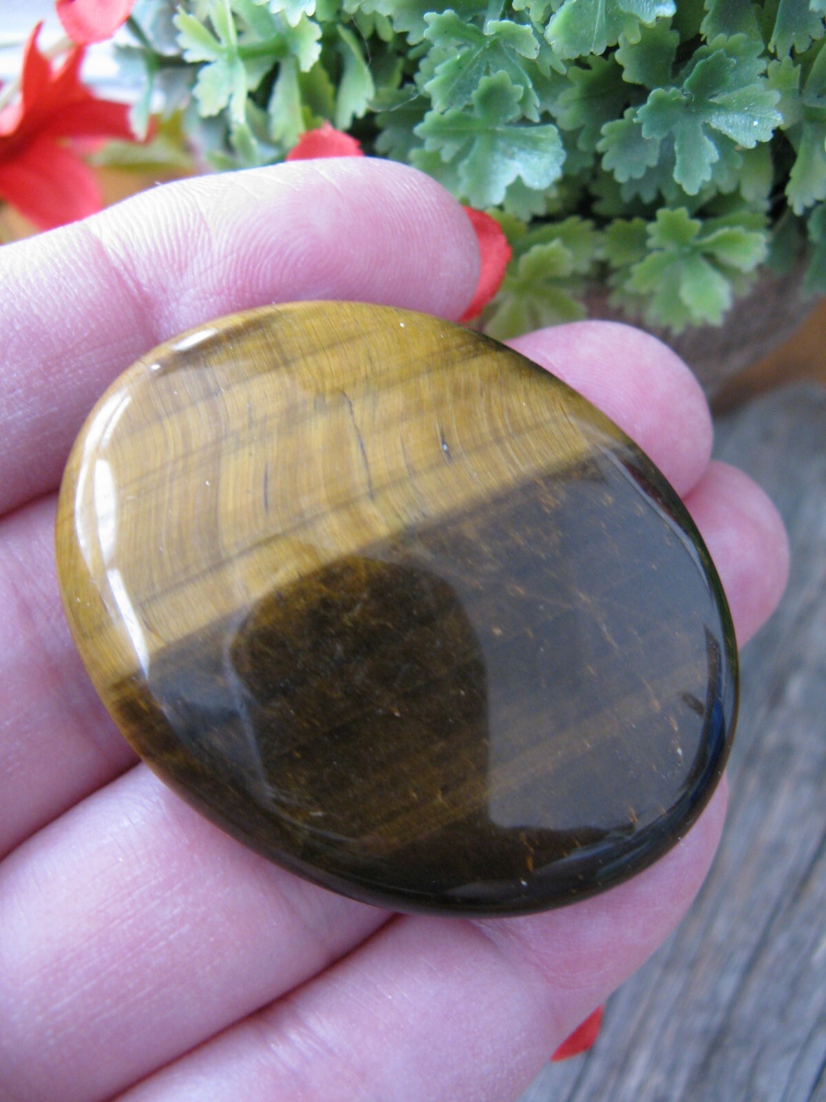 New Natural Brazilian Golden Tiger Eye Oval Shape Worry Stone Palm Stone