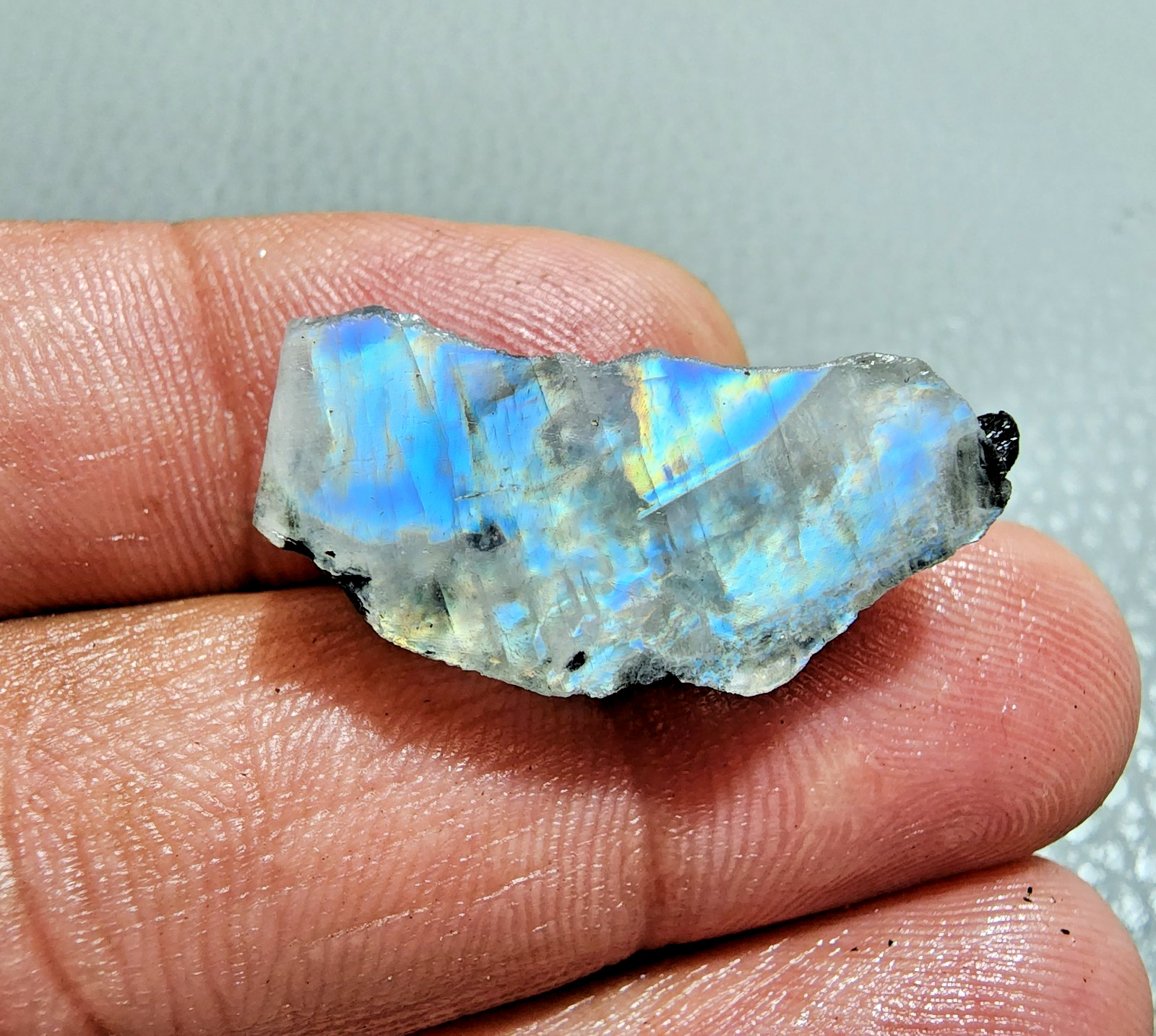 4 pcs AAA+ Quality White Rainbow Moonstone Power Blue Fire Rough Loose Gemstone