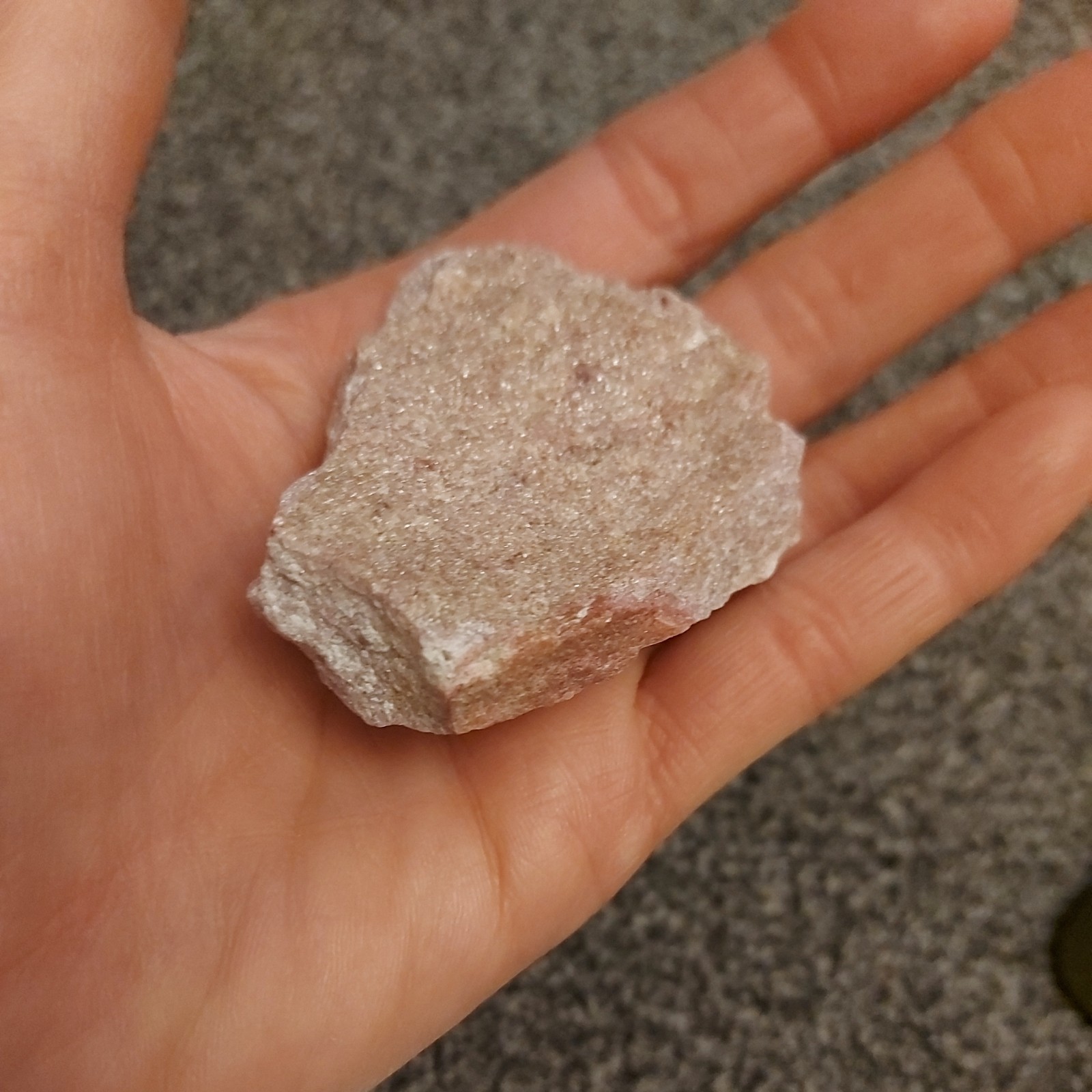 Thulite Raw, Natural, Crystal .4.5cm X 5cm X 2.5cm, 91gram
