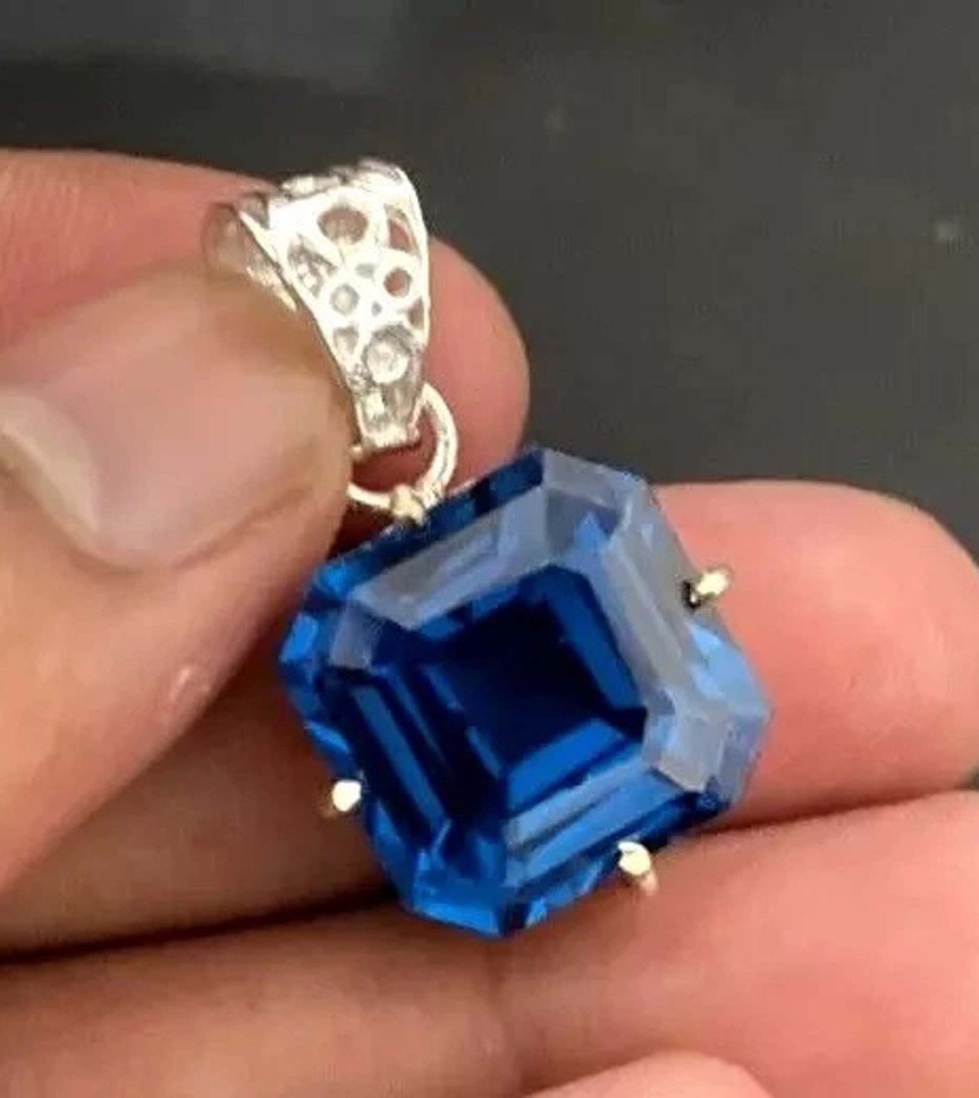Certified 40.15 Ct Natural Blue Sapphire Pendant Solid 925 Sterling Silver” 5DOX