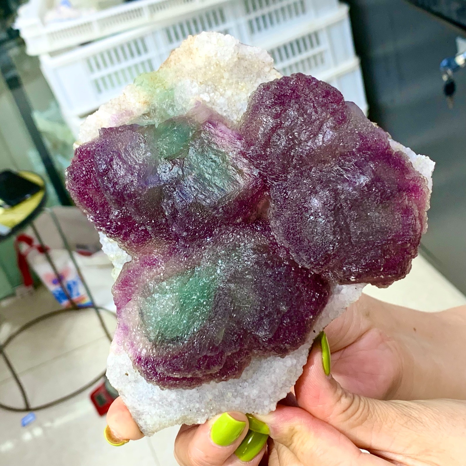 105G Rare transparent purple cubic fluorite mineral crystal sample/China