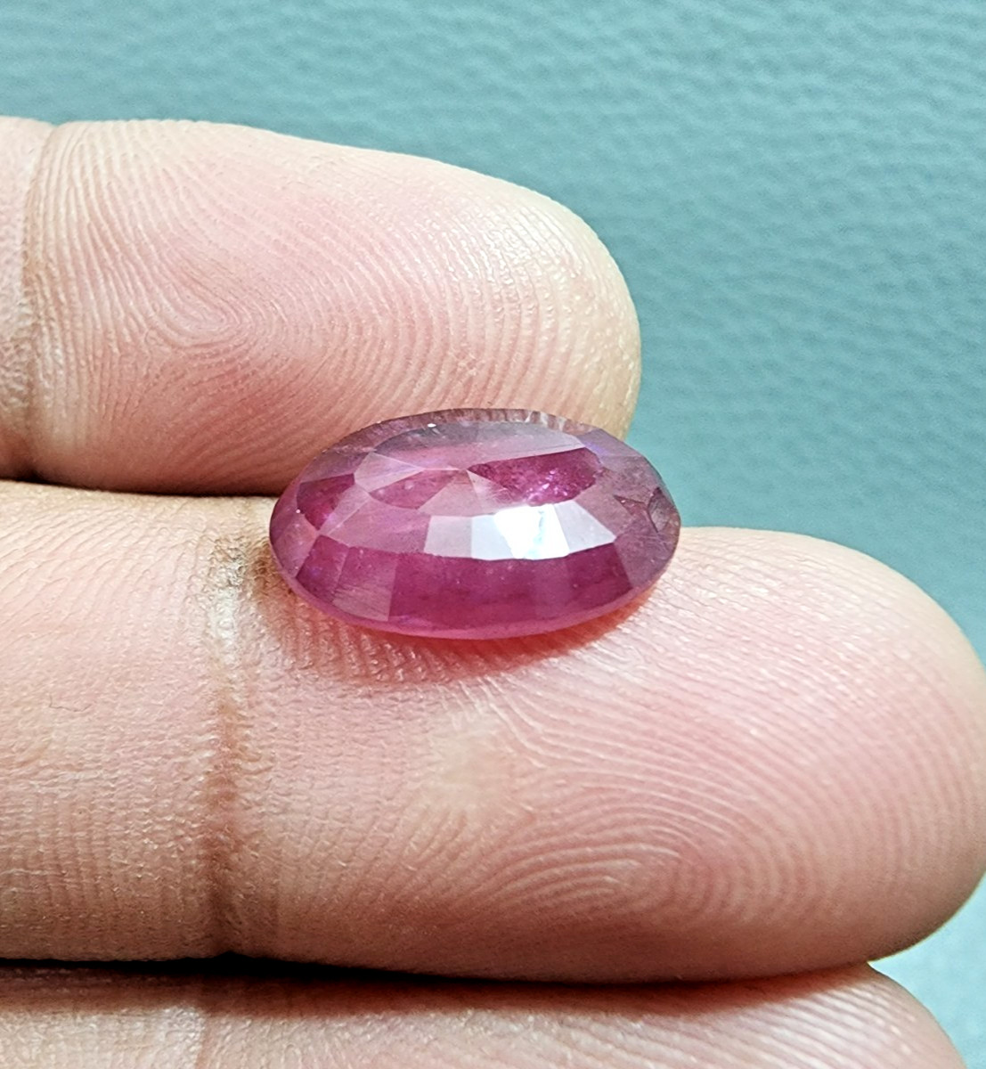 Excellent A+ Blood Red Ruby Faceted 6.27 Crt Oval Cut Gemstone Jewelry For Ring