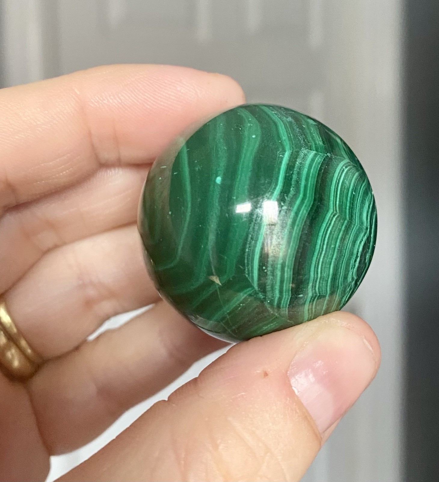 Crystal Malachite Sphere Green Banding pattern spiritual Heal Collect 3.5cm 89g