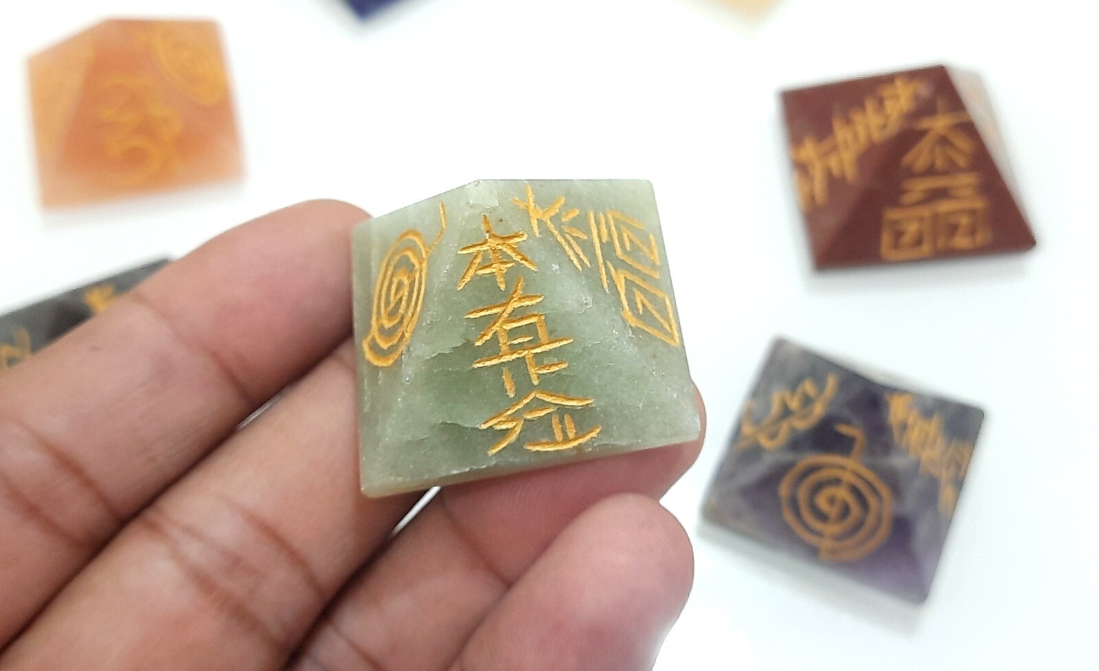 Reiki Sign Engraved Chakra Stone Pyramid Set 7 Chakra Reiki Pyramid Set