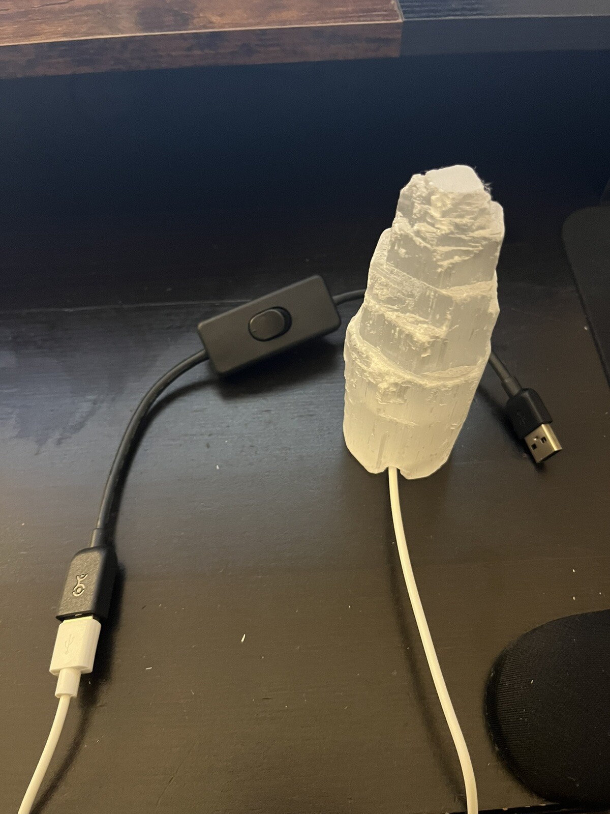 Natural Selenite Tower Healing Crystal Energy Lamp – LED and on/off switch incl.