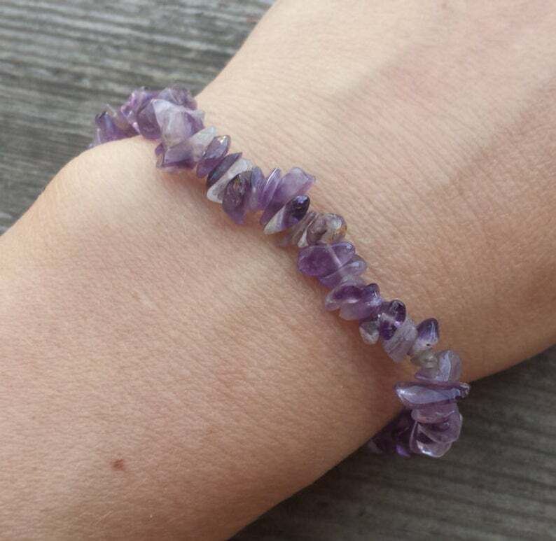 NATURAL AMETHYST STONE GEMSTONE STRETCHY CHIP BRACELET