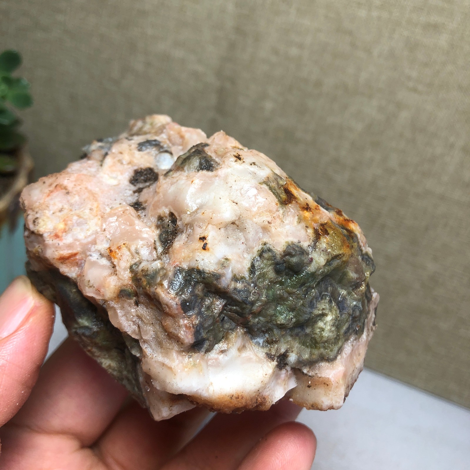 Natural Indonesian Bloodstone agate Crystal rough original Specimen 205g A4677
