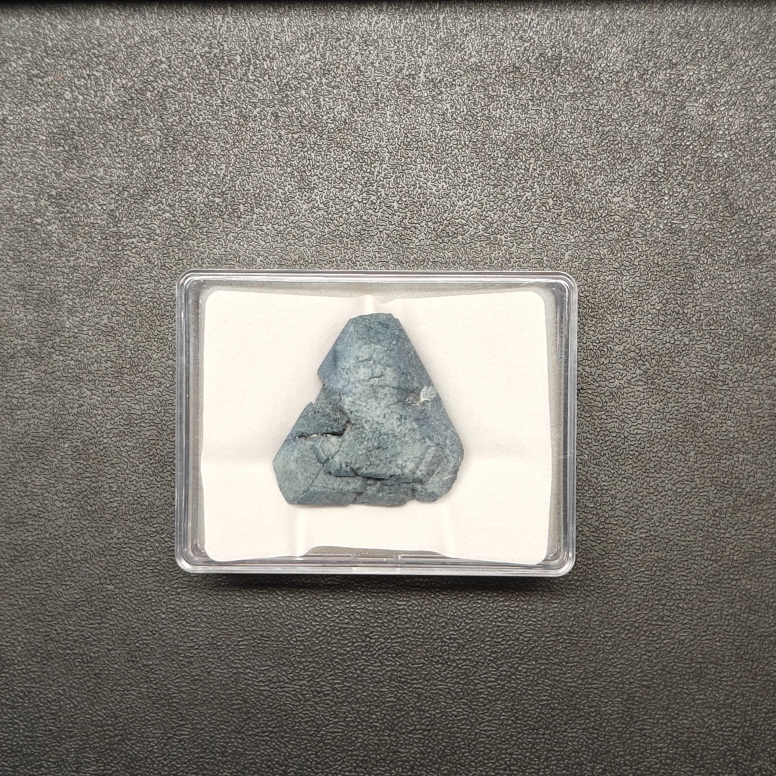 BENITOITE CRYSTAL TRIANGLE SPECIMEN ” GIANT ” Gems Gemstones Rare