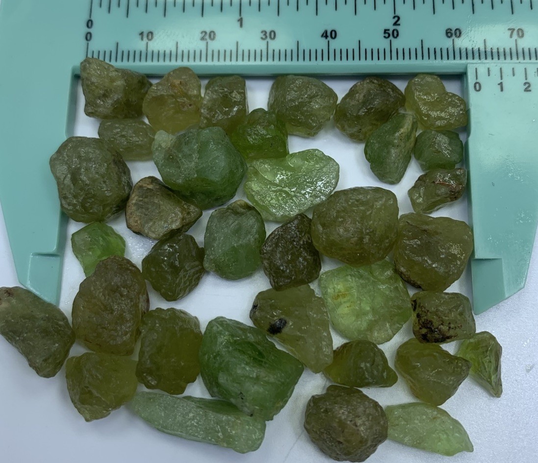 270 Ct Natural Rough Lot Peridot From Pakistan