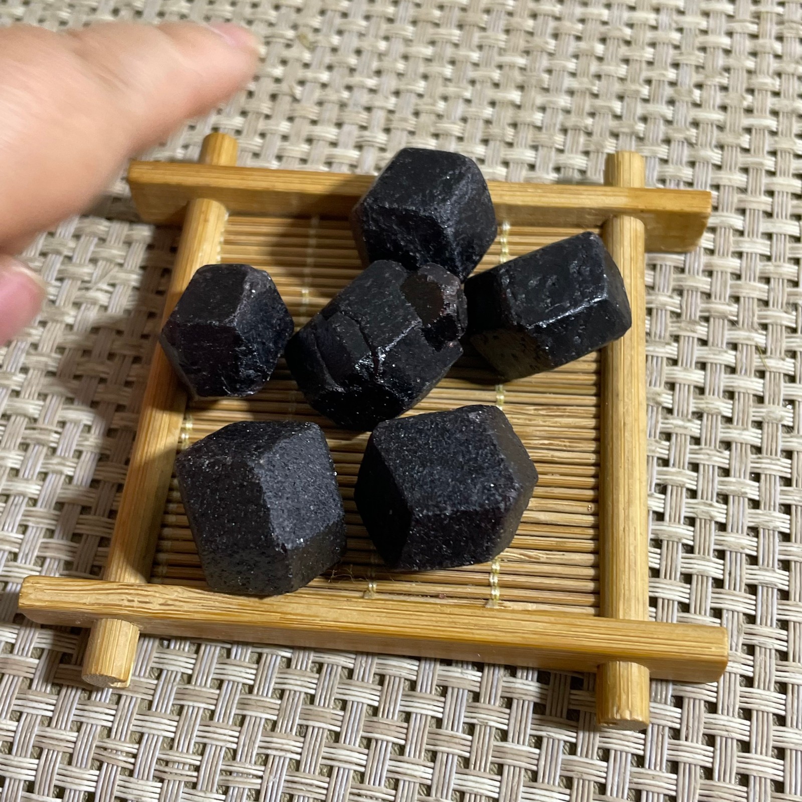 6pcs RED Garnet Crystal gemstone rough stone mineral specimen 102g