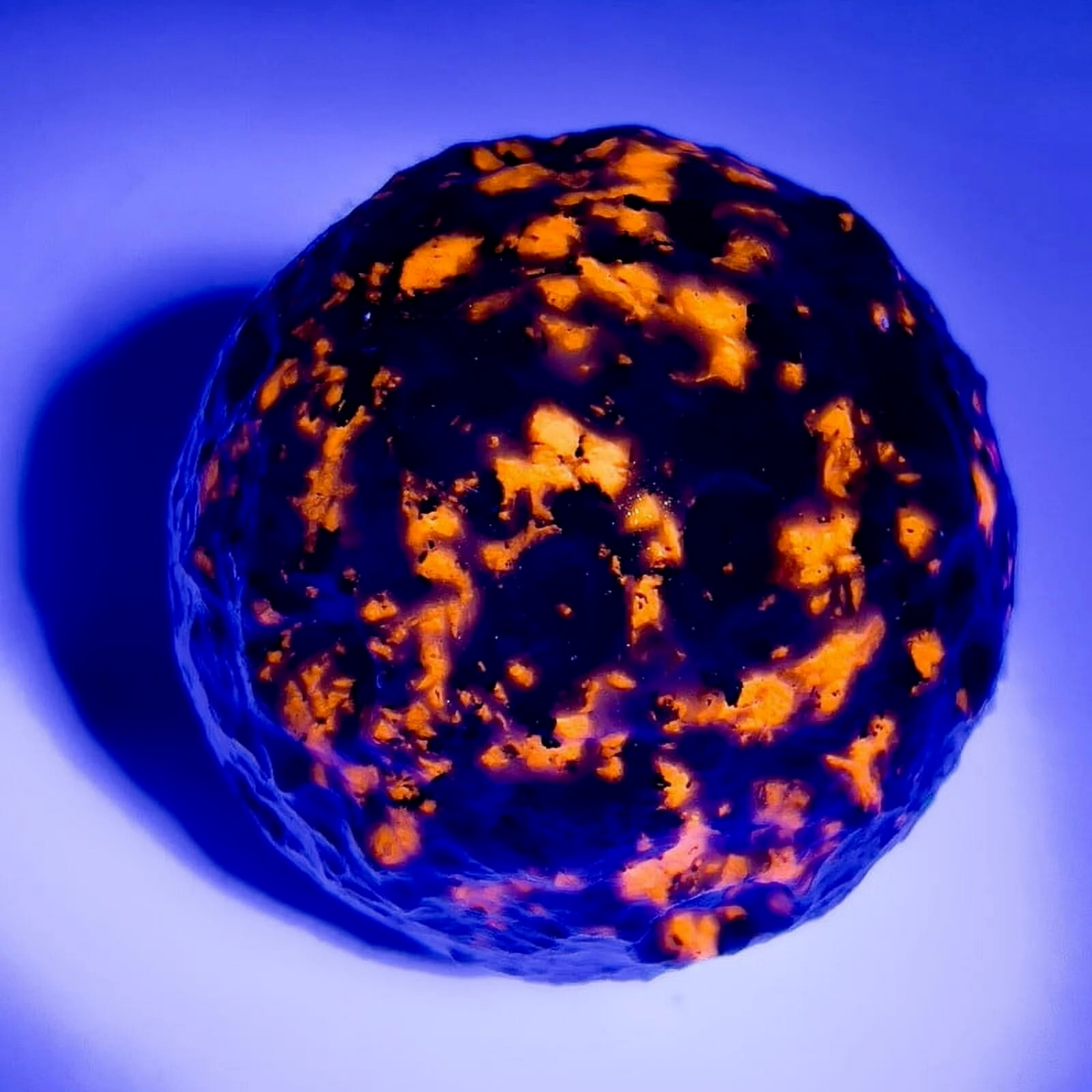 Yooperlite Full moon Emberlite Crystal Sphere Ball Carving UV Glow Sodalite Gift