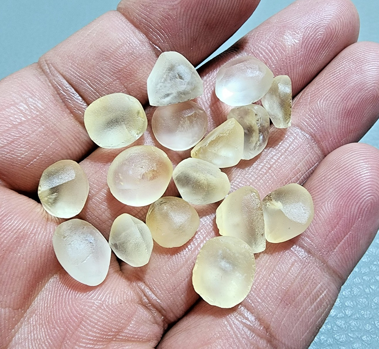 16Pcs Rare Golden Citrine Topaz Without Cutting 10-12MM Faceted Cabochon Gemston