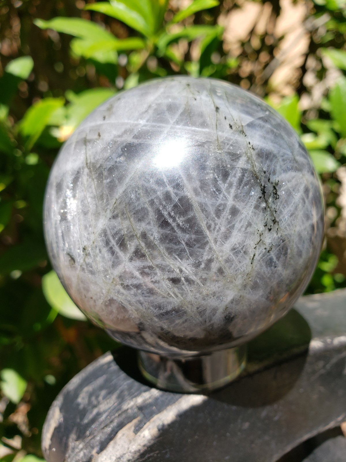 2.7″ Labradorite Mineral Crystal Iridescence Sphere Ball Orb Flash, 458g or 1 lb