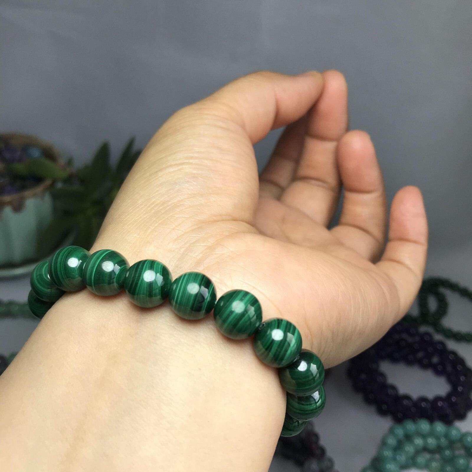10mm Natural malachite gemstone Crystal chain beads bracelet 39-40g A5262