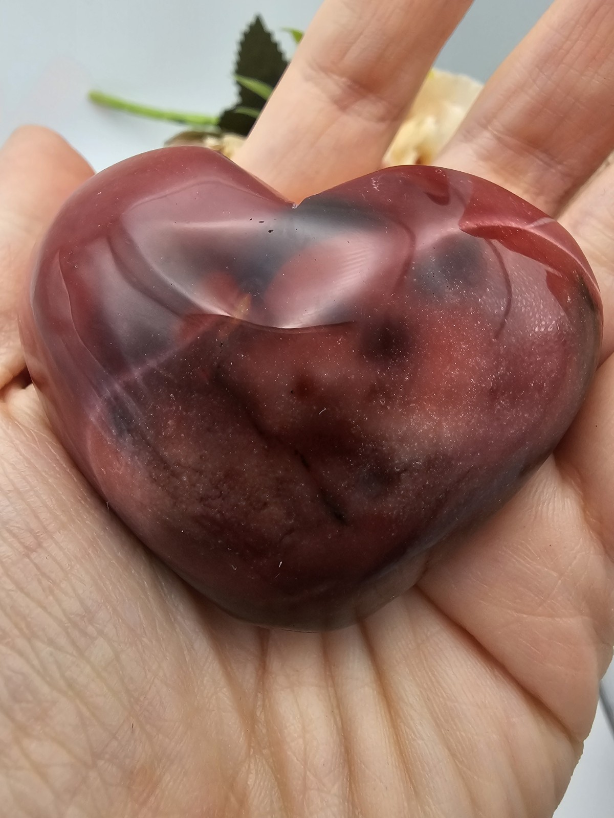 ✨️SALE✨️ Red Multicolored Mookaite Crystal Carved Heart Palm 5.8cm 103g Jasper