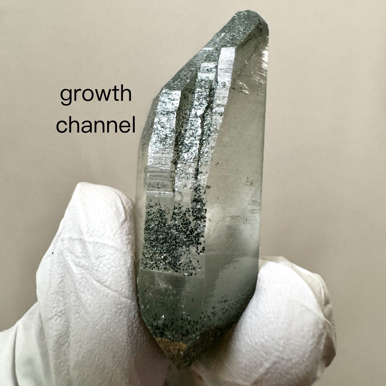 “Green Forest Canyon”Hashupi Himalaya Floater Silver-sand Phantom Quartz Crystal