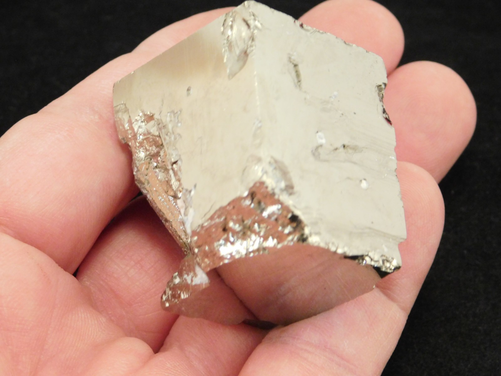100% Natural Pyrite CUBE Huanzala Mine Peru 163gr
