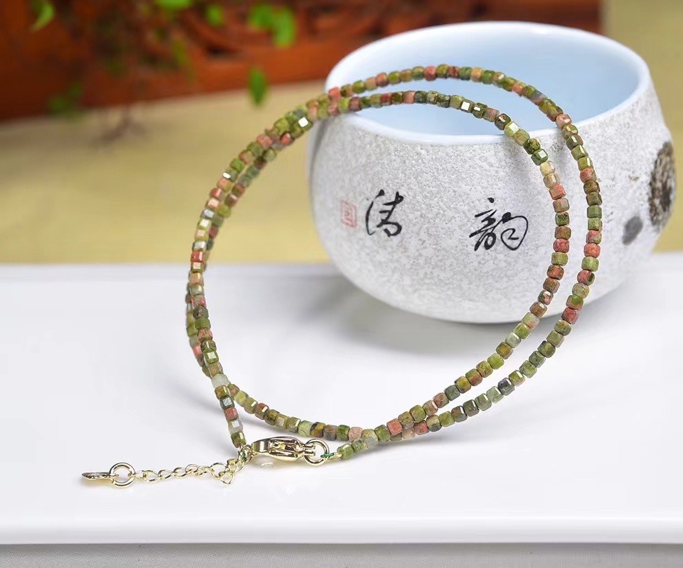 2.5mm Natural Floral green stone Crystal Choker Healing Dainty Women’s Necklace