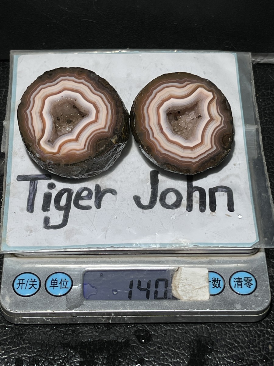 1Pair pink China Agate Hebei xuanhua natural Slices Crystal collectible 140g 104