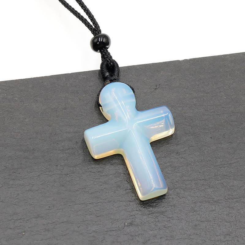 Natural Quartz Crystal Gemstone Crucifix Pendant Healing Reiki Necklace Amulet