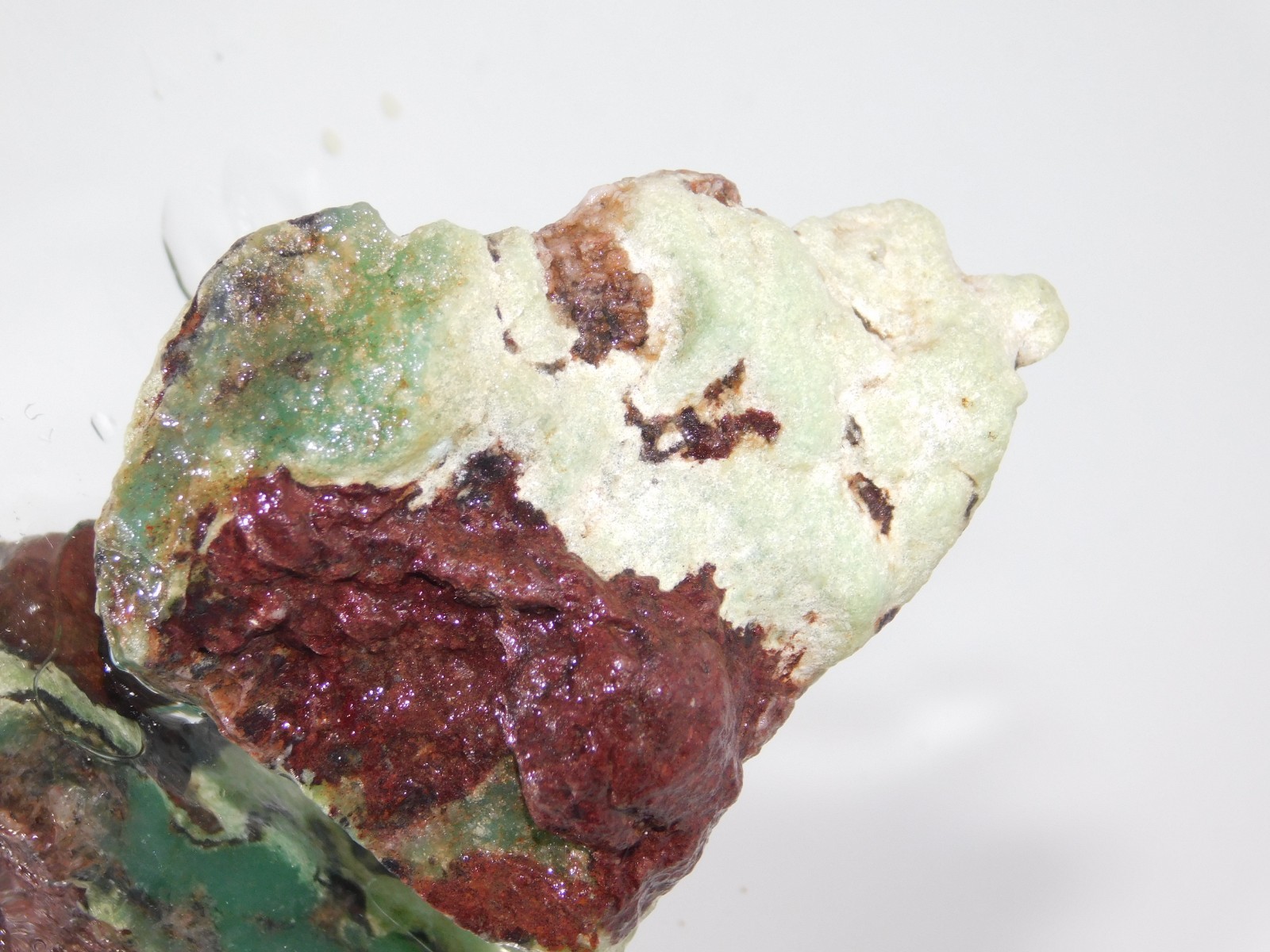 209 Ct Australian Rough Dragon Blood Rock Raw Natural Crystal Specimen 40x41x28
