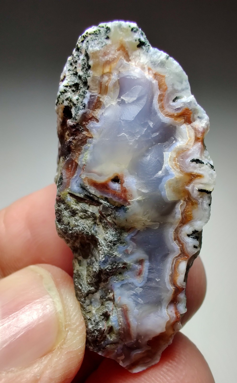 Agate, excellent orange and red banding. From Morooco. 26 grams.