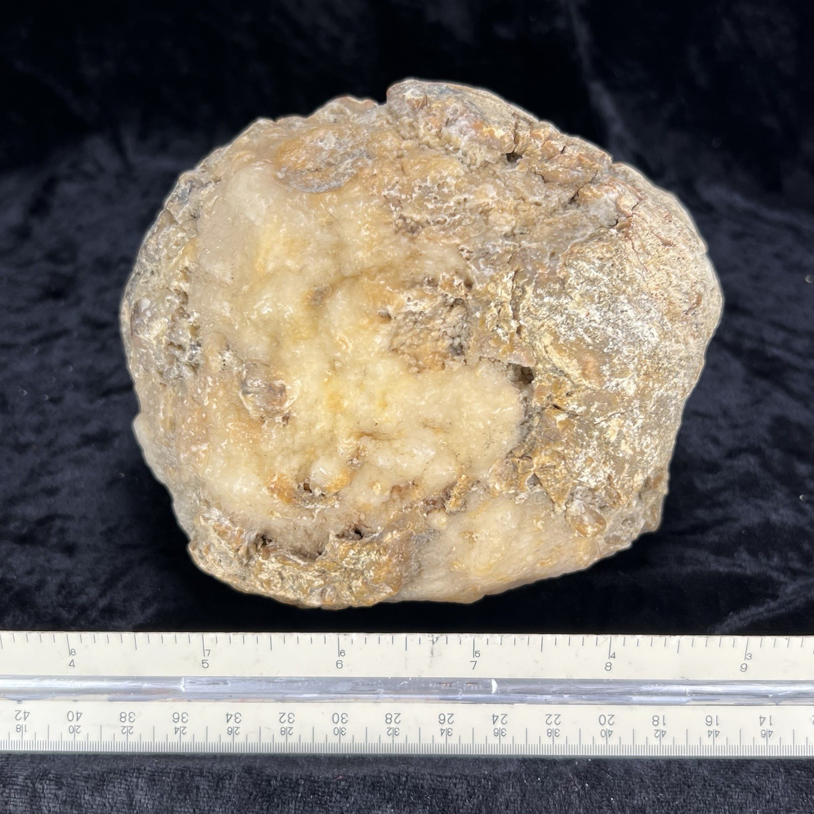 4-3/4″ Uncut Geode Quartz Crystal Chalcedony Unopened Non Rattling Solid 3Lb