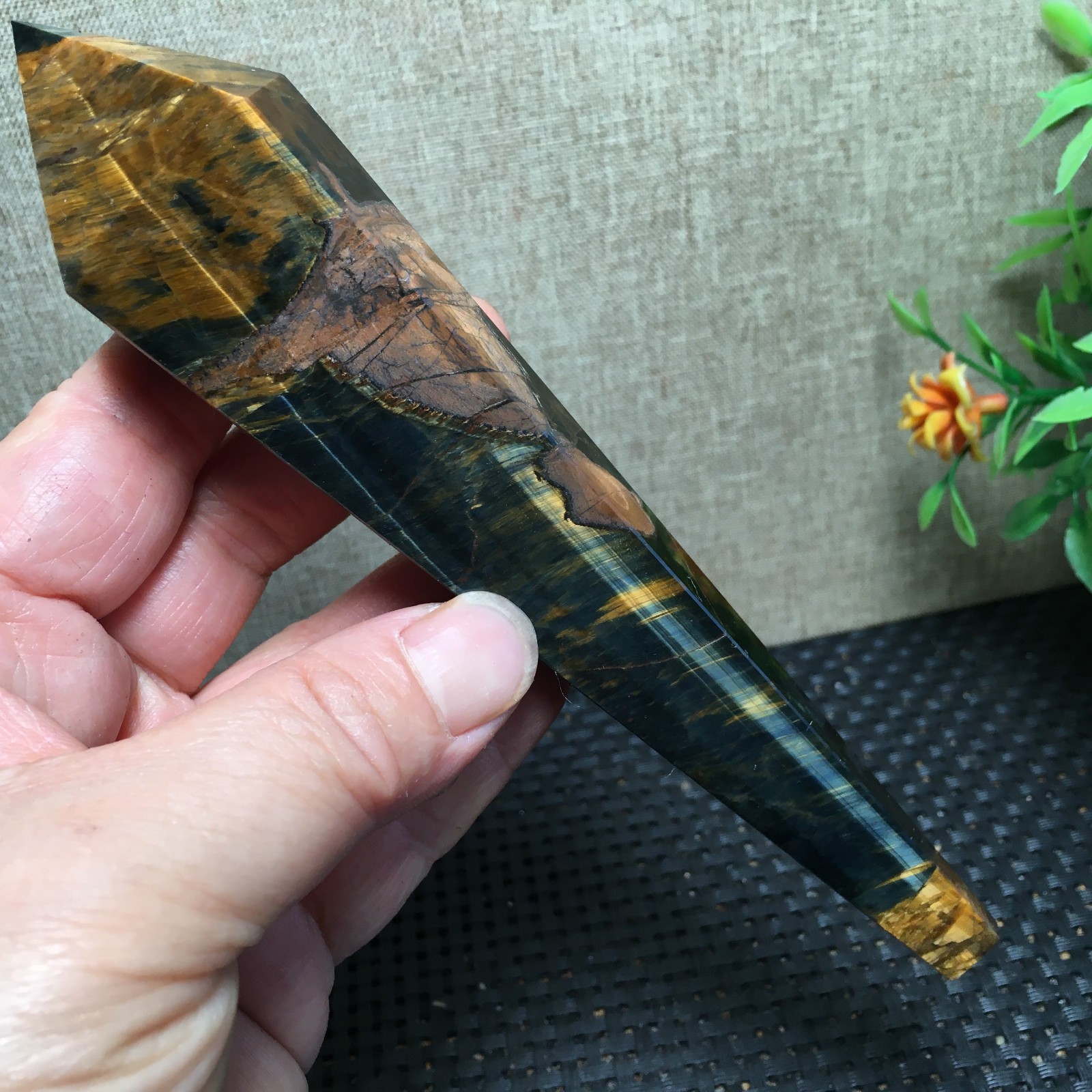 148g natural tiger-stone Quartz Crystal Wand Specimens fb1538