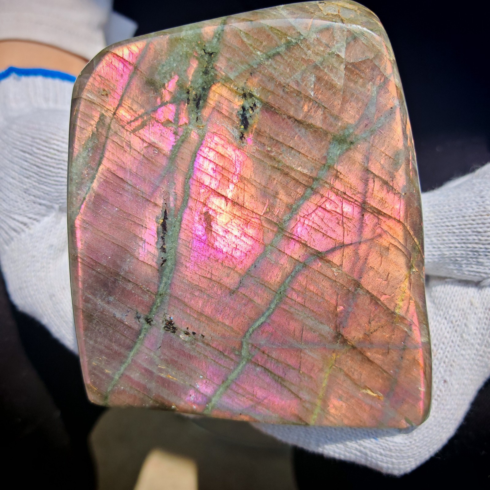 2.64LB RARE Natural crystal Labradorite that emits purple light beauty